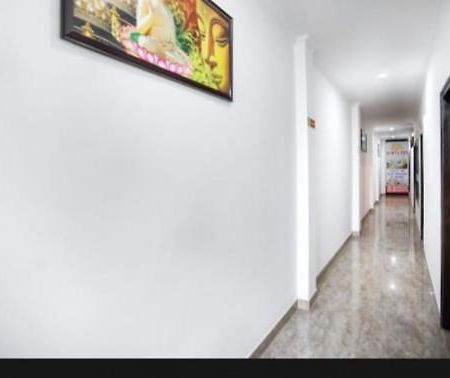 Hotel Surya Inn New Delhi Extérieur photo