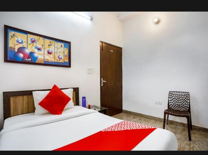 Hotel Surya Inn New Delhi Extérieur photo